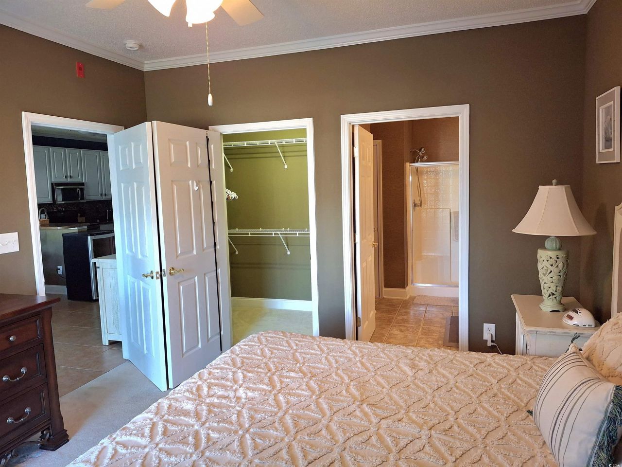 1100 Commons Blvd. Photo 34