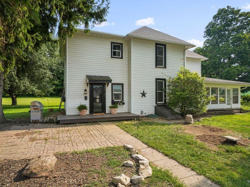 10 Mount Zion Road NW, Lancaster, OH 43130 Photo 1