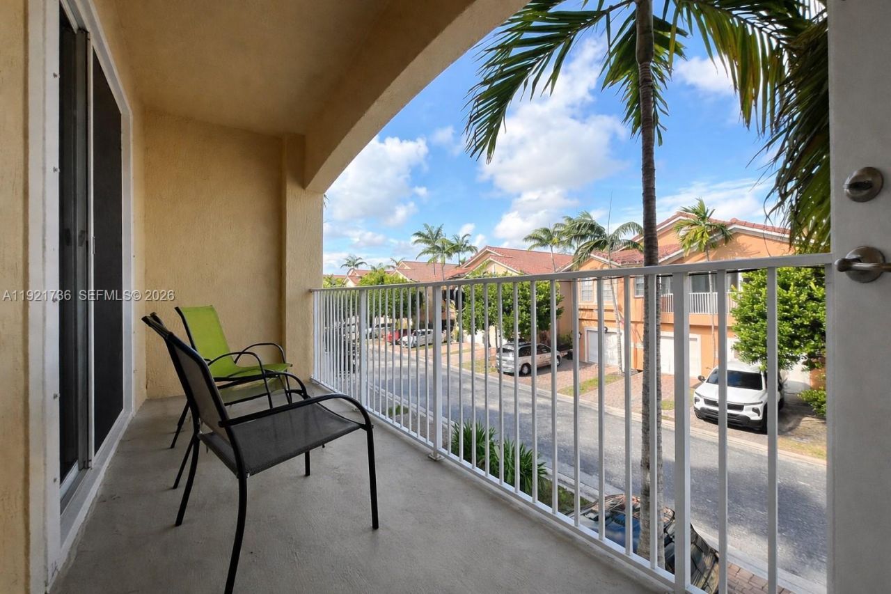 1718 Carvelle Dr, Unit 1718, Riviera Beach, FL 33404 Photo