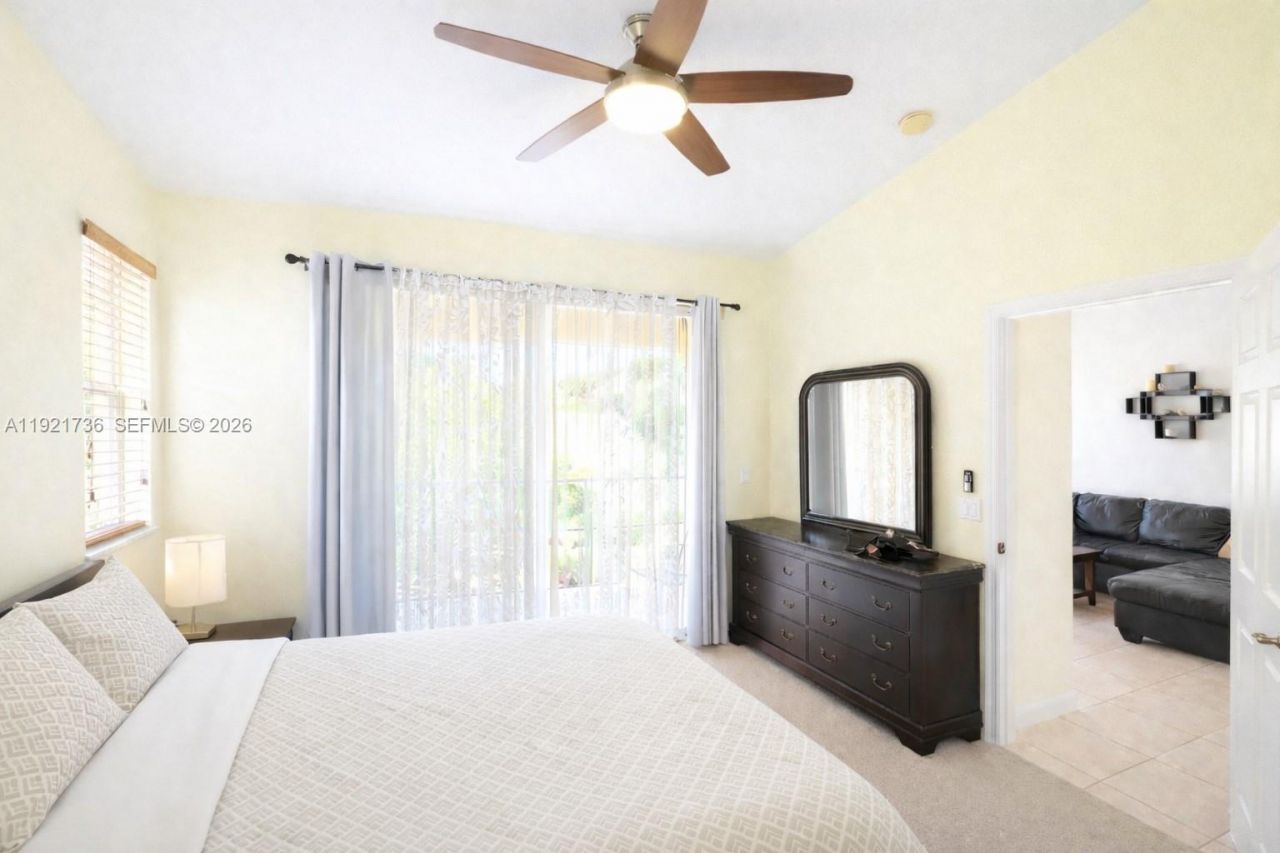 1718 Carvelle Dr, Unit 1718, Riviera Beach, FL 33404 Photo