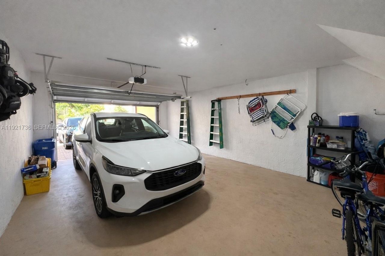 1718 Carvelle Dr, Unit 1718, Riviera Beach, FL 33404 Photo