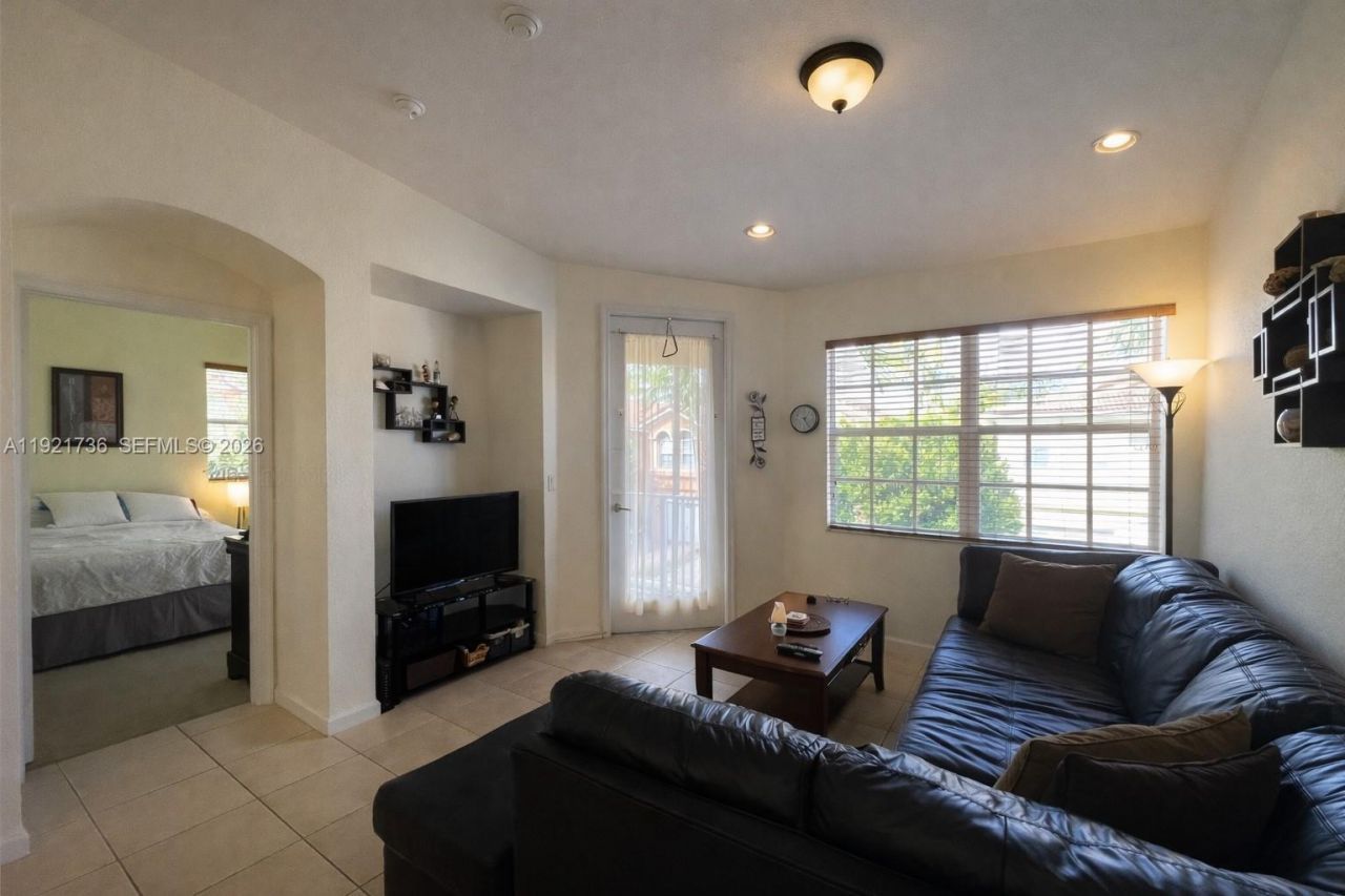 1718 Carvelle Dr, Unit 1718, Riviera Beach, FL 33404 Photo