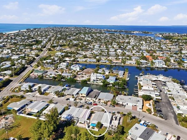 417 63RD STREET, HOLMES BEACH, FL 34217