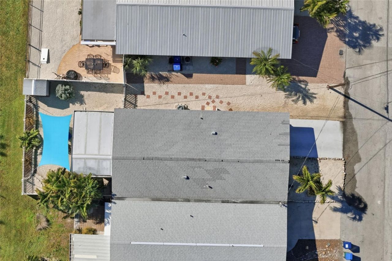 417 63rd Street, Holmes Beach, FL 34217 Photo