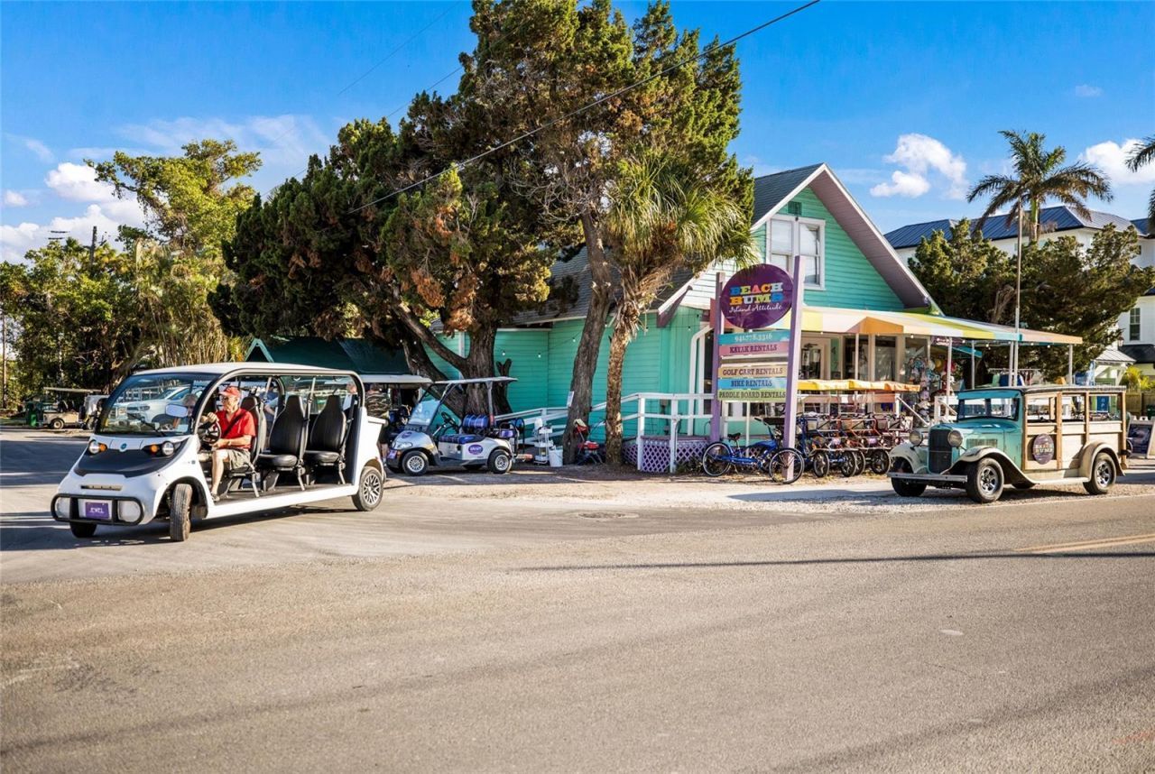 417 63rd Street, Holmes Beach, FL 34217 Photo