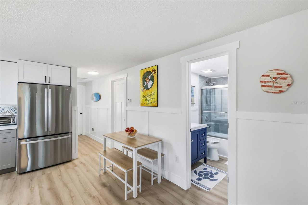 417 63rd Street, Holmes Beach, FL 34217 Photo