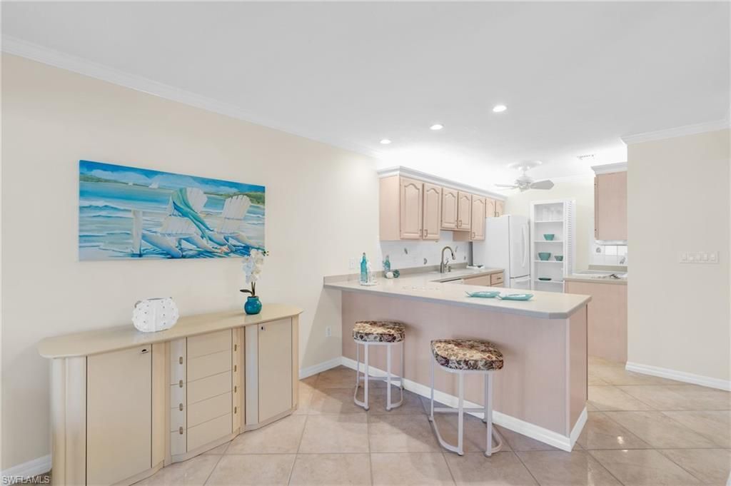 2100 Gulf Shore Blvd N, Unit 206, Naples, FL 34102 Photo