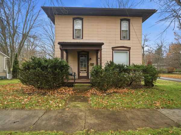 345 N Mulberry Street, Marshall, MI 49068