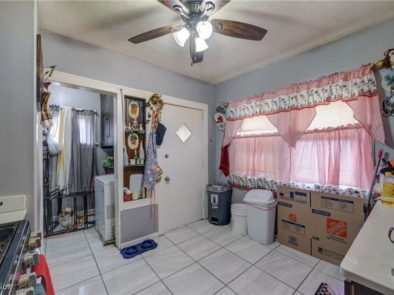 3396 W 94th Street, Cleveland, OH 44102 Photo 15