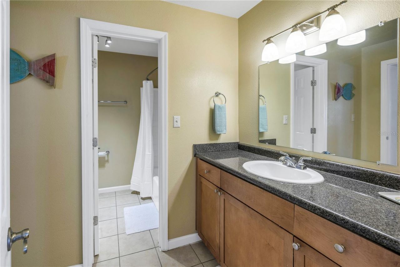 5072 Starfish Drive Se, Unit F, Saint Petersburg, FL 33705 Photo