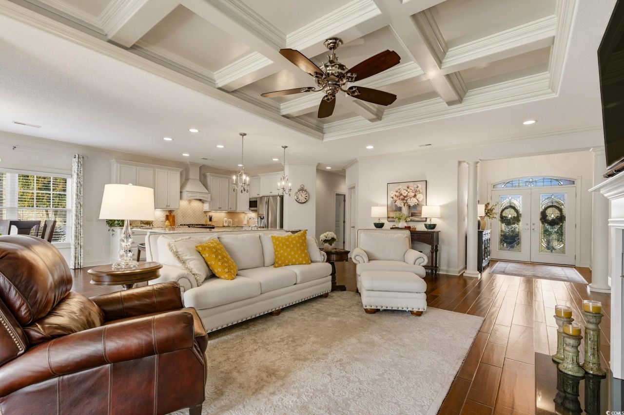 863 Cipriana Dr. Photo 14