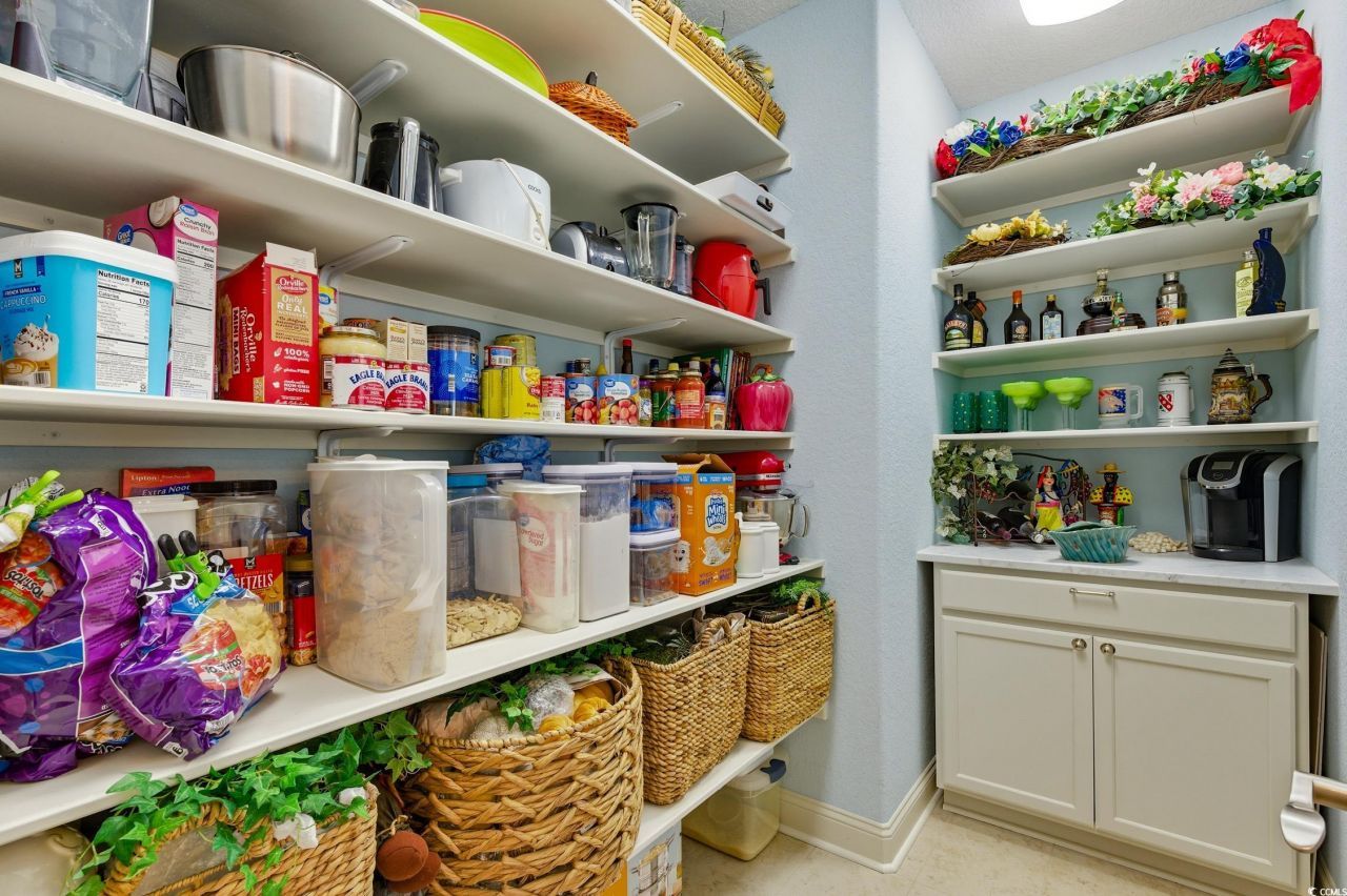 863 Cipriana Dr. Photo 24