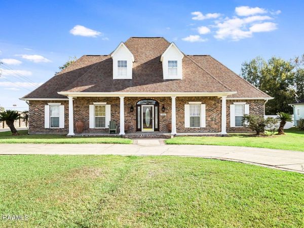 320 Azalea Drive, Crowley, LA 70526