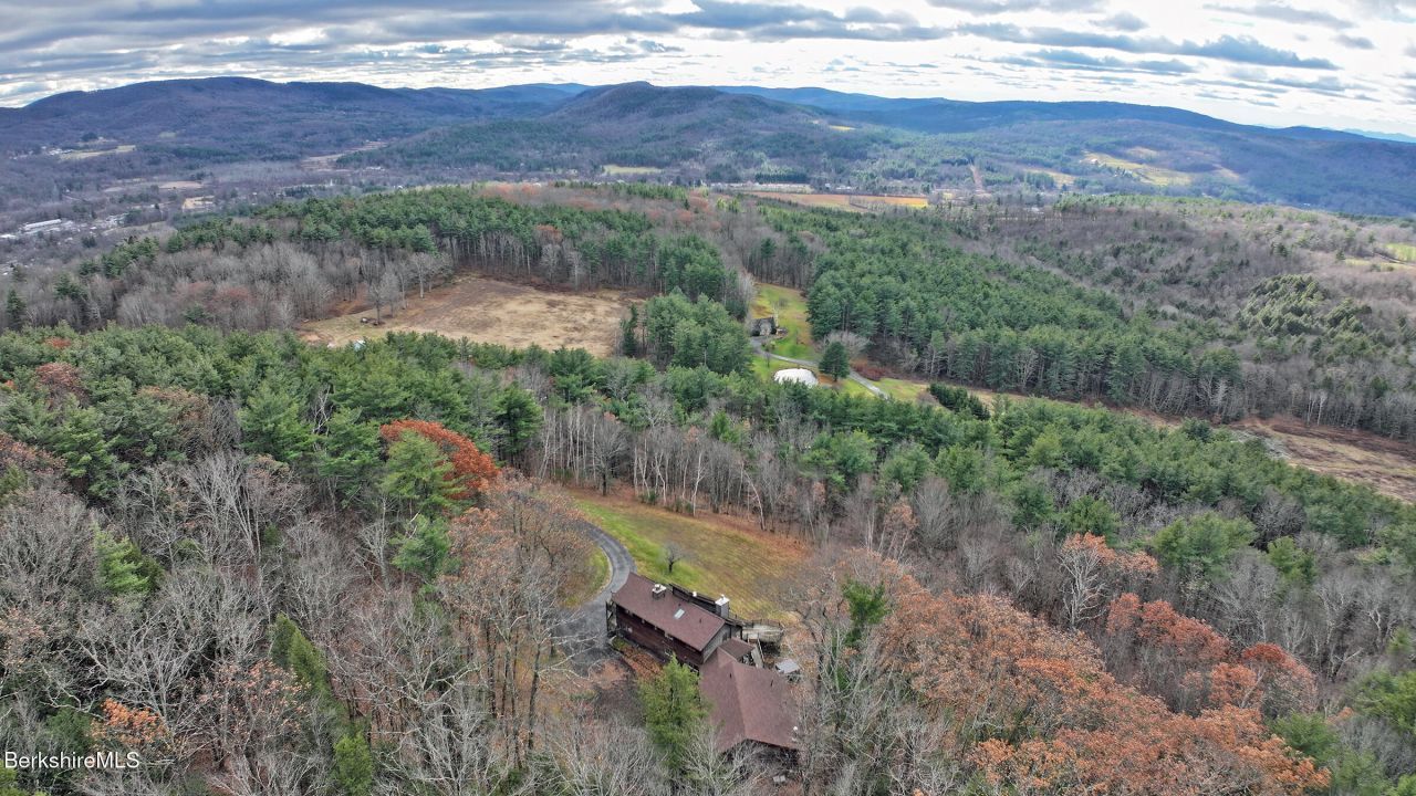 126 Temple Hill Rd, New Lebanon, NY 12125 Main Photo