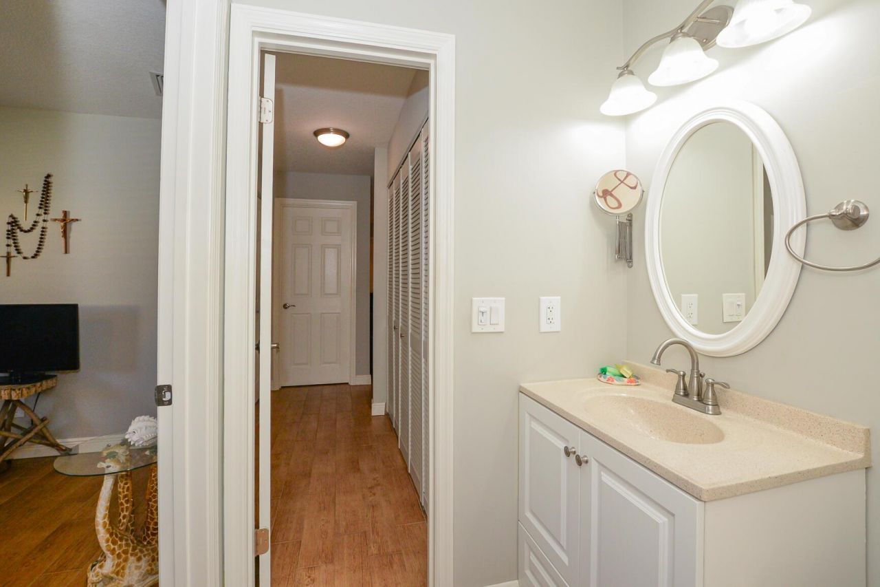 2123 SE Wayne Road, Stuart, FL 34994 Photo