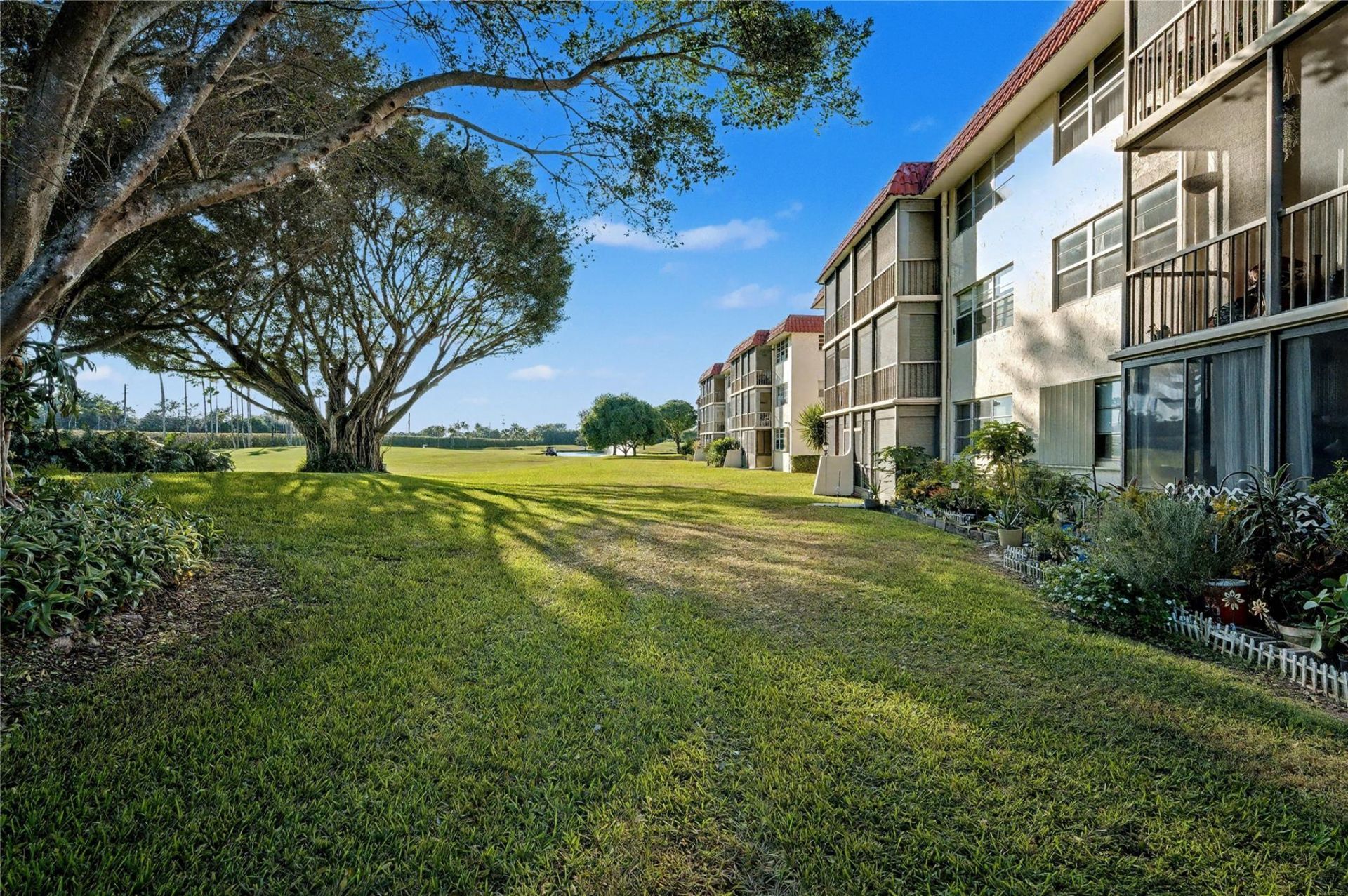 9520 S Hollybrook Lake Drive, Unit 103, Pembroke Pines, FL 33025 Photo