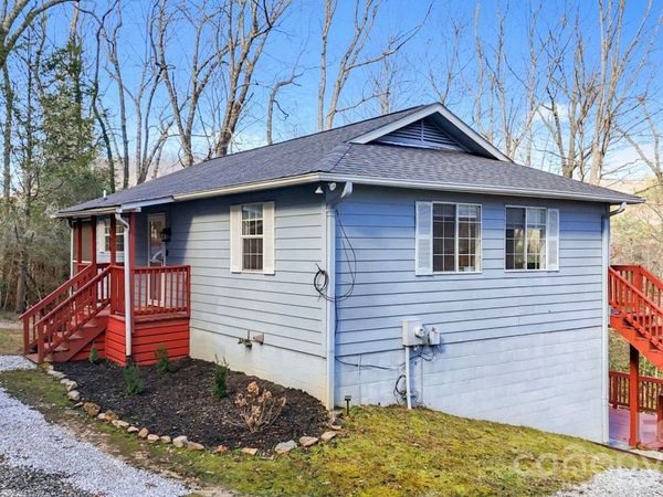 124 Flat Creek Drive, Lake Toxaway, NC 28747