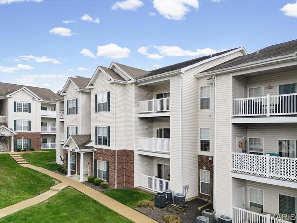 35 Kassebaum Lane, Unit 204, St Louis, MO 63129