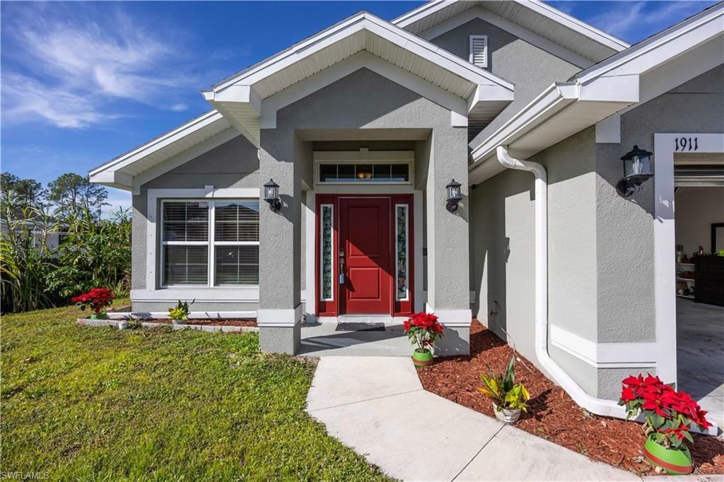 1911 Lemona Ave, Lehigh Acres, FL 33972 Photo