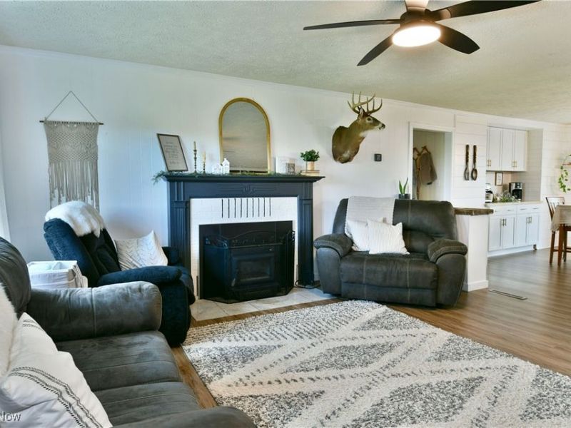 8797 Delin Thomas Road, Kinsman, OH 44428 Photo 12