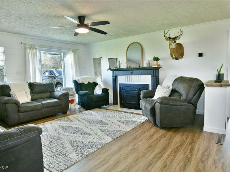 8797 Delin Thomas Road, Kinsman, OH 44428 Photo 13