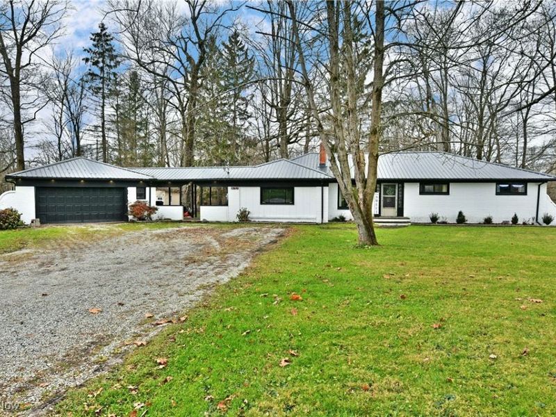 8797 Delin Thomas Road, Kinsman, OH 44428 Photo 2