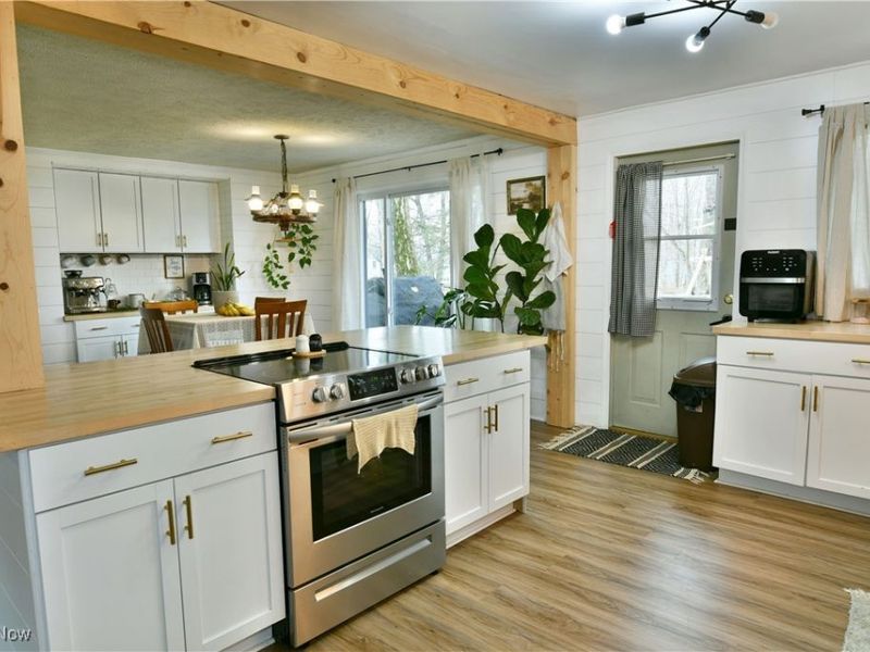 8797 Delin Thomas Road, Kinsman, OH 44428 Photo 24