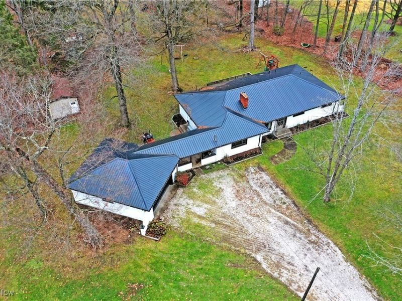 8797 Delin Thomas Road, Kinsman, OH 44428 Photo 5