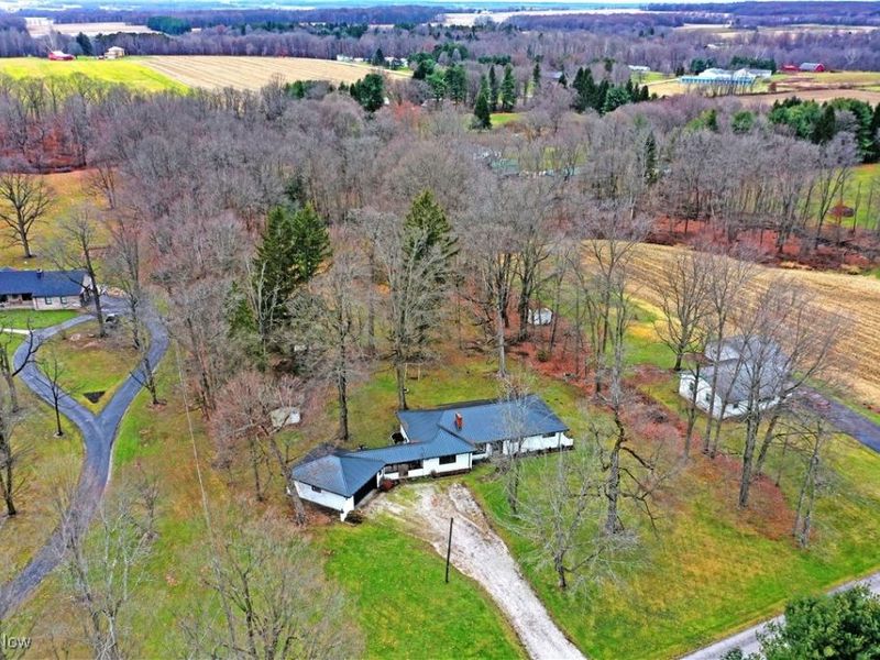 8797 Delin Thomas Road, Kinsman, OH 44428 Photo 9