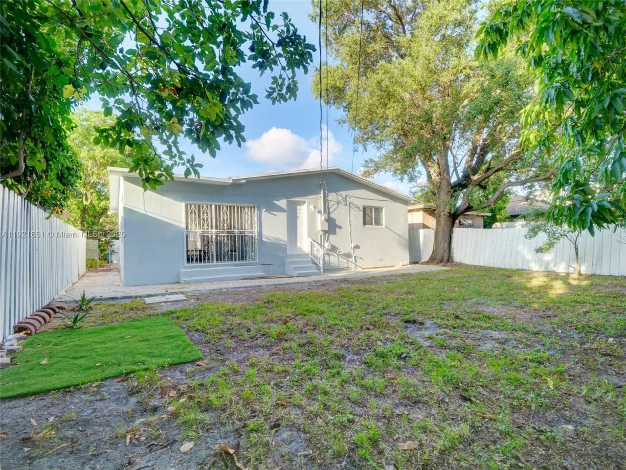 1141 NW 75th St, Miami, FL 33150 Photo