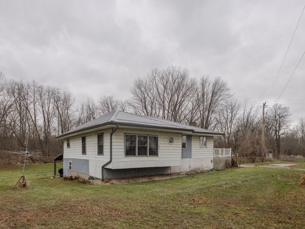 11102 S 34th Street, Vicksburg, MI 49097