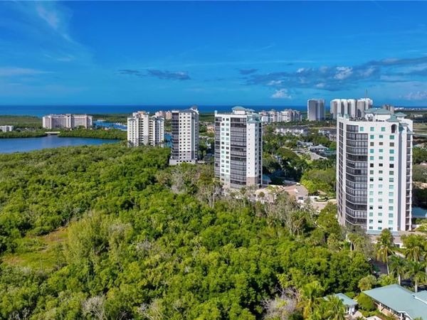 455 Cove Tower DR, Unit 1603, NAPLES, FL 34110