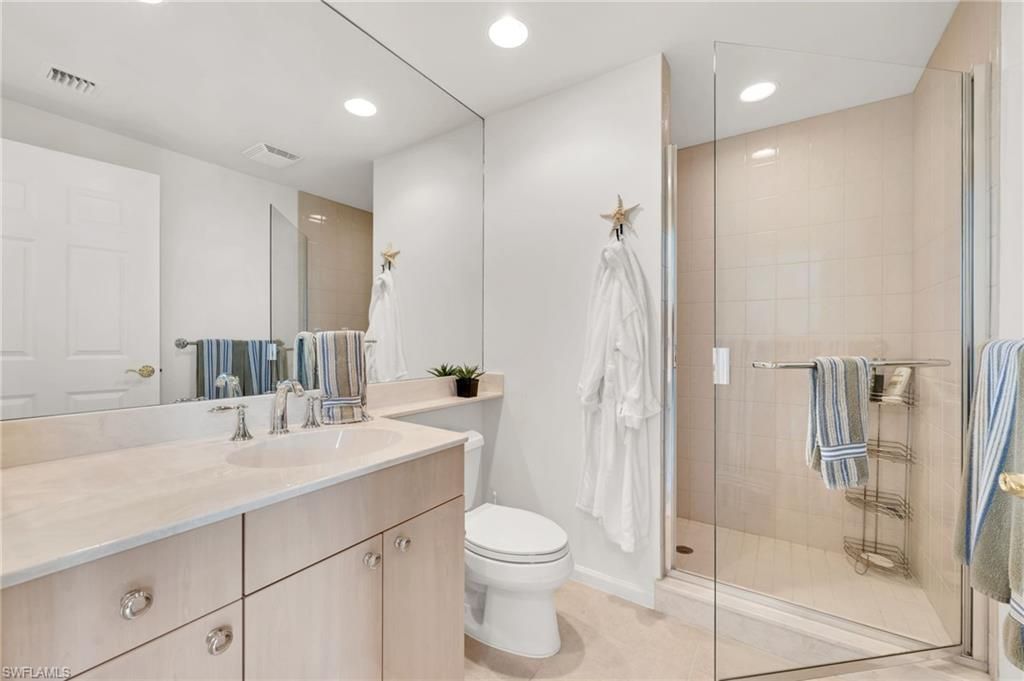 455 Cove Tower Dr, Unit 1603, Naples, FL 34110 Photo