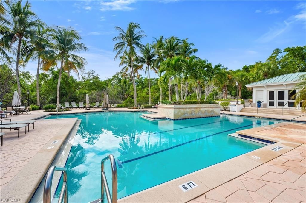455 Cove Tower Dr, Unit 1603, Naples, FL 34110 Photo