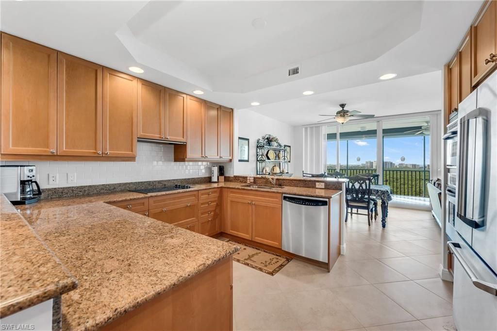 455 Cove Tower Dr, Unit 1603, Naples, FL 34110 Photo
