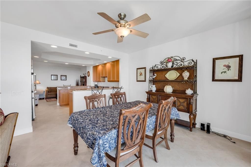455 Cove Tower Dr, Unit 1603, Naples, FL 34110 Photo