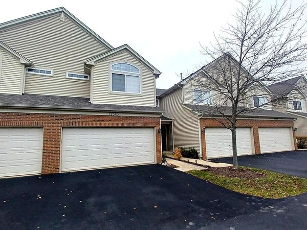 17543 S Gilbert Drive, Lockport, IL 60441