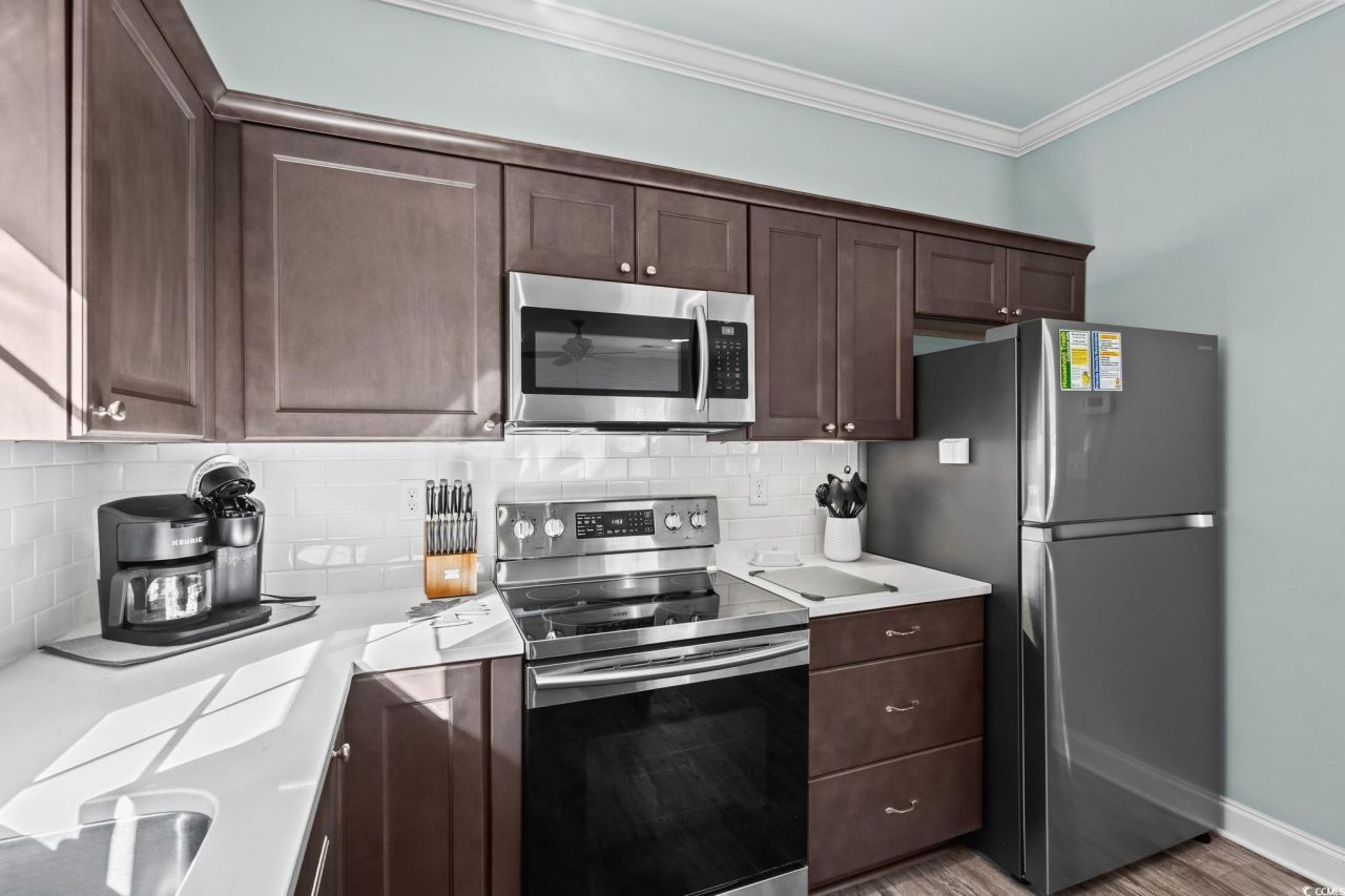 6001 N121 South Kings Hwy. Photo 20