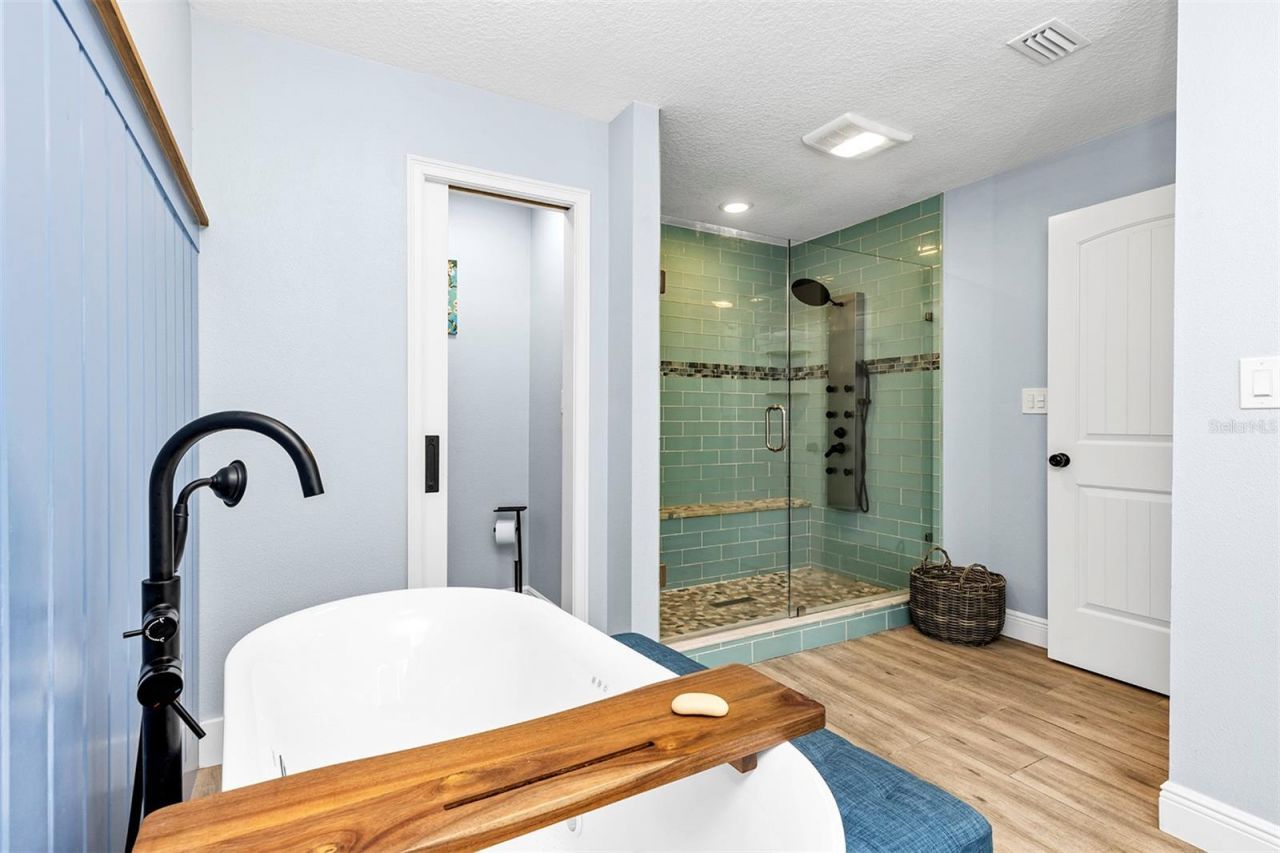 5520 NE 2nd Lane, Ocala, FL 34470 Photo