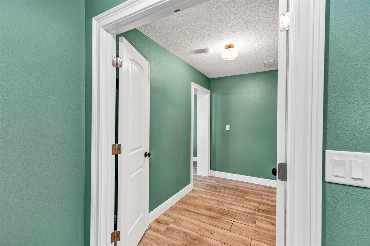 5520 NE 2nd Lane, Ocala, FL 34470 Photo