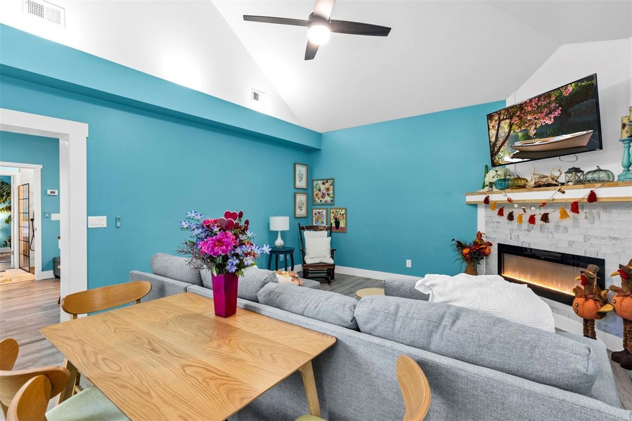 5520 NE 2nd Lane, Ocala, FL 34470 Photo