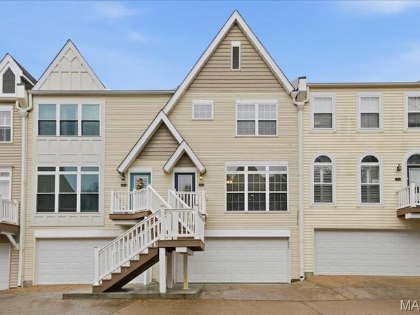 419 S Geyer Road, Unit 3, St Louis, MO 63122