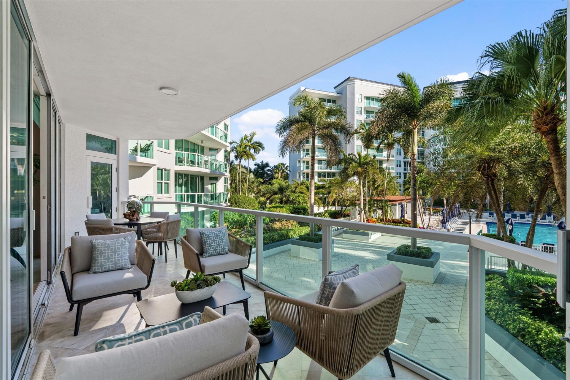 550 SE Mizner Boulevard, Unit B202, Boca Raton, FL 33432 Photo