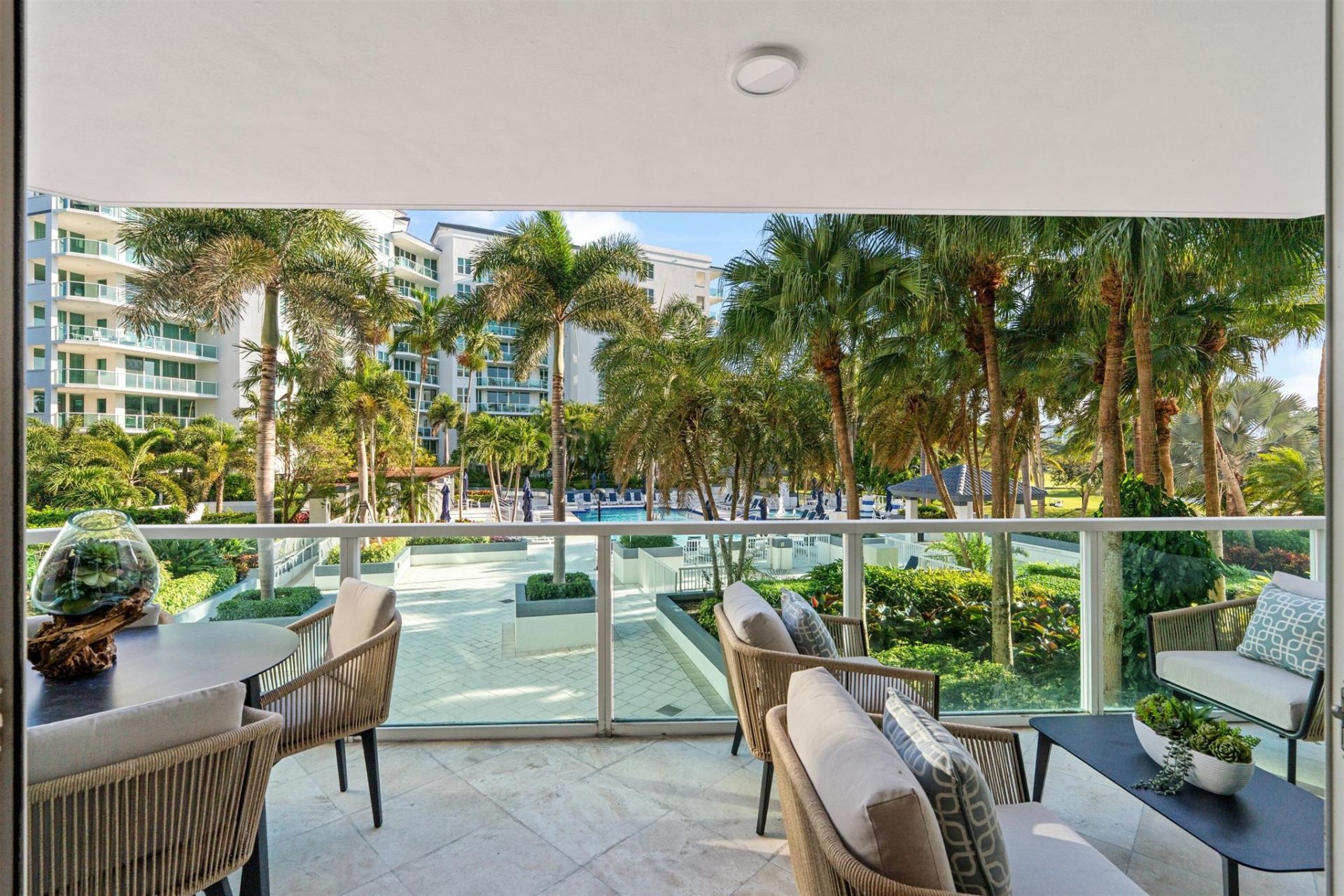 550 SE Mizner Boulevard, Unit B202, Boca Raton, FL 33432 Photo