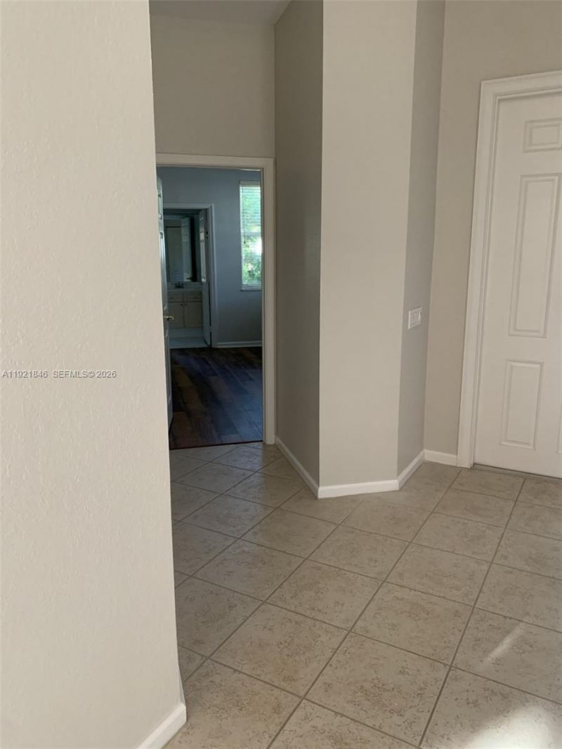2518 Bay Pointe Ct, Weston, FL 33327 Photo