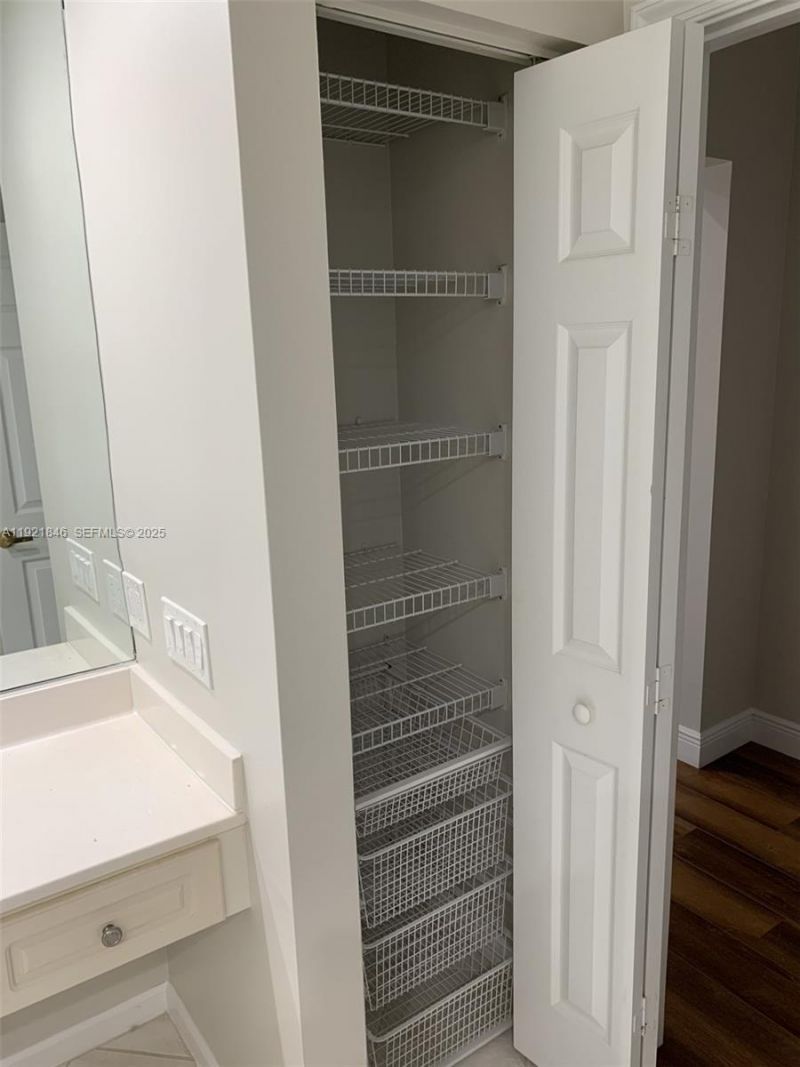 2518 Bay Pointe Ct, Weston, FL 33327 Photo