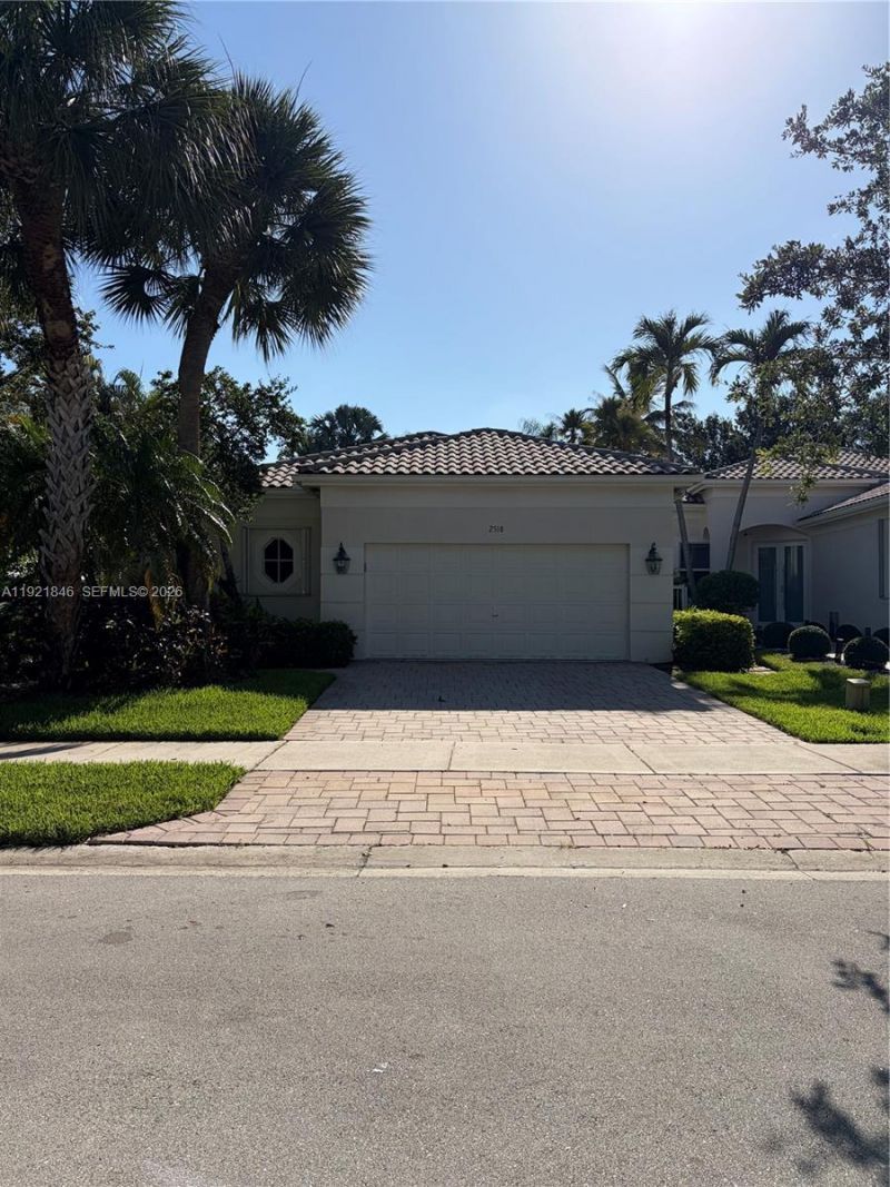 2518 Bay Pointe Ct, Weston, FL 33327 Photo