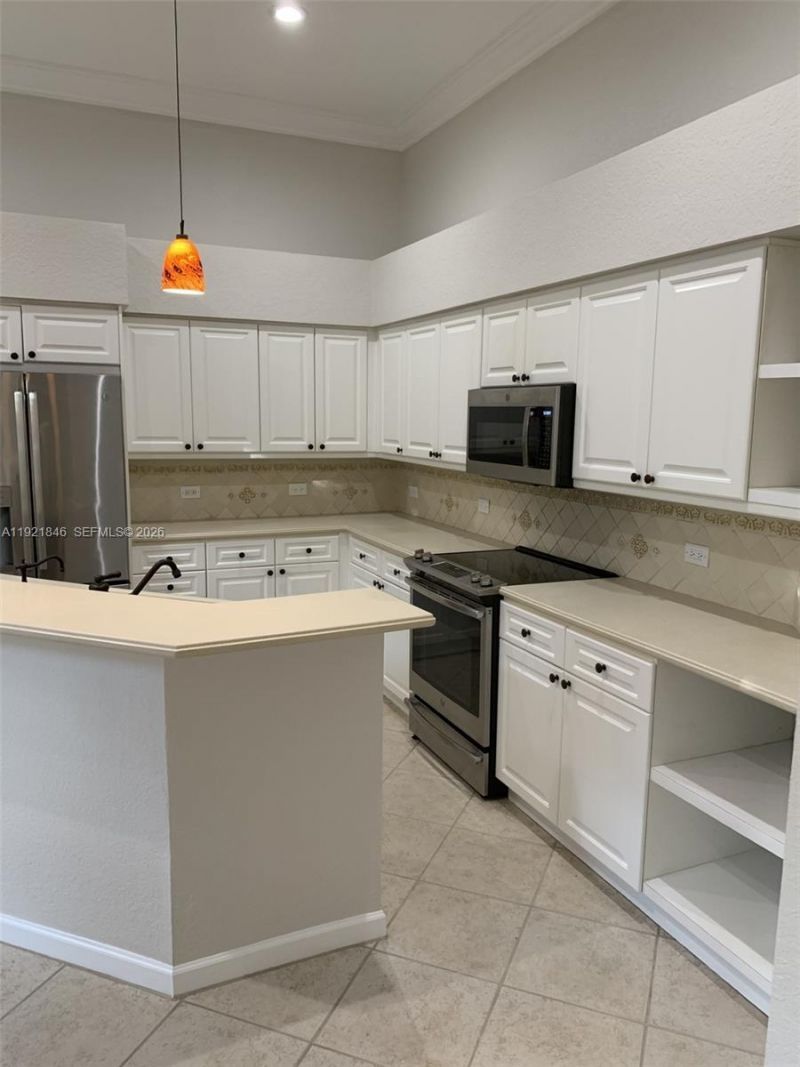 2518 Bay Pointe Ct, Weston, FL 33327 Photo