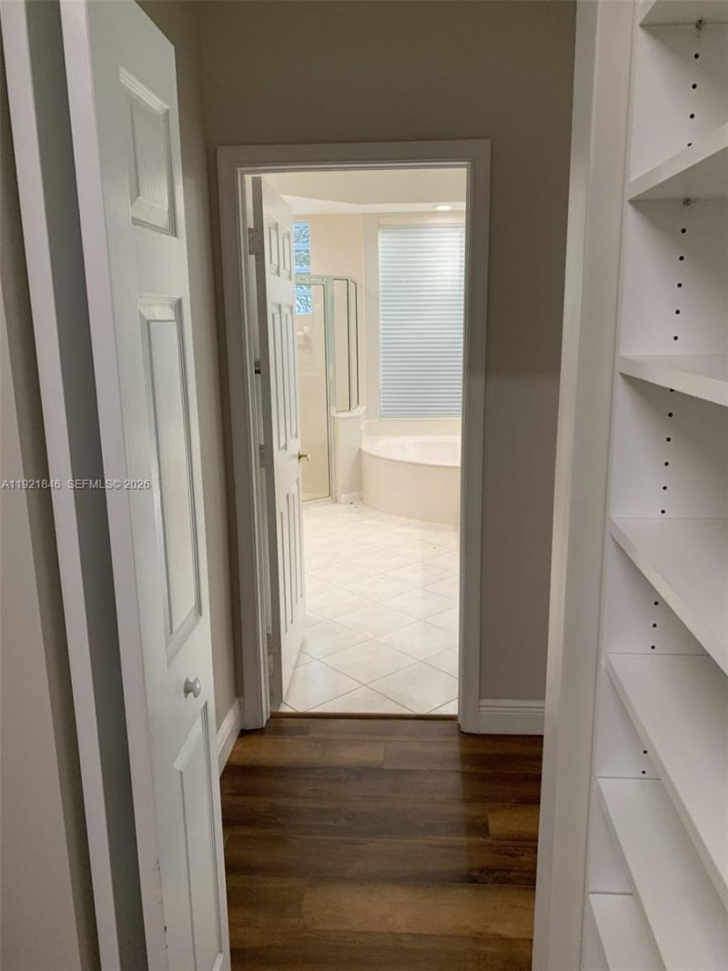 2518 Bay Pointe Ct, Weston, FL 33327 Photo