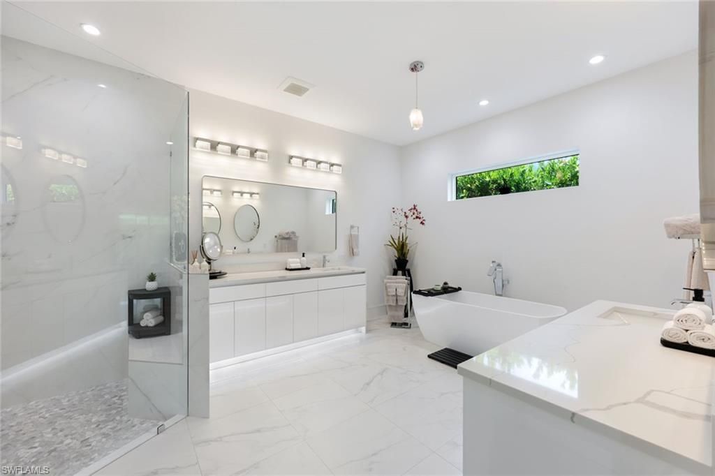 1167 22nd Ave N, Naples, FL 34103 Photo